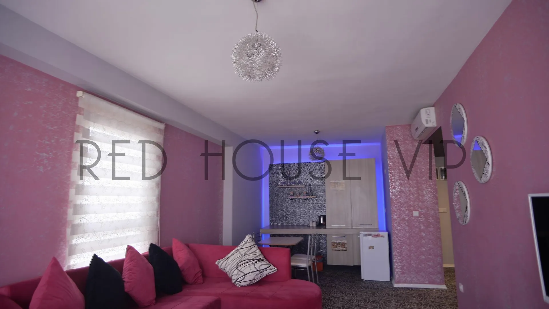 Red House Apartment Istanbul