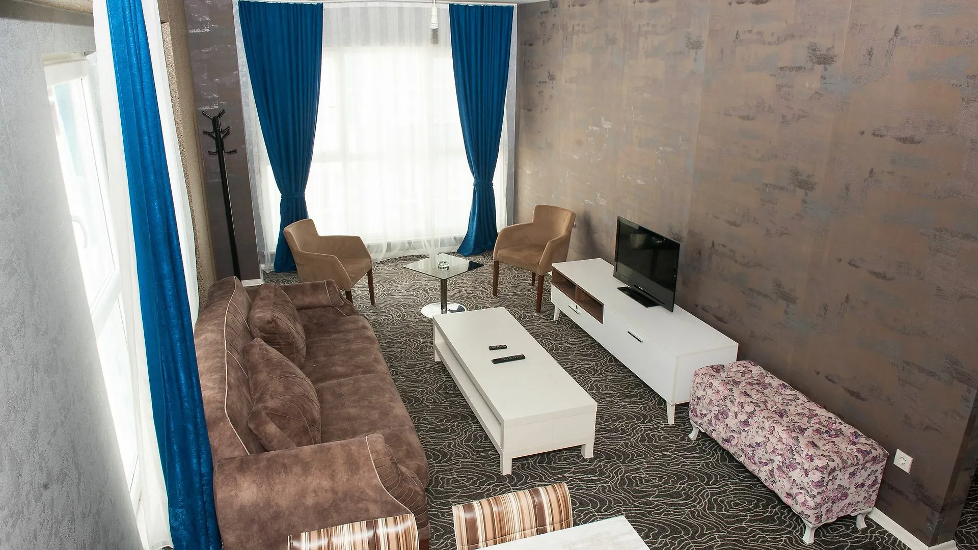 Red House Apartment Istanbul Turkey