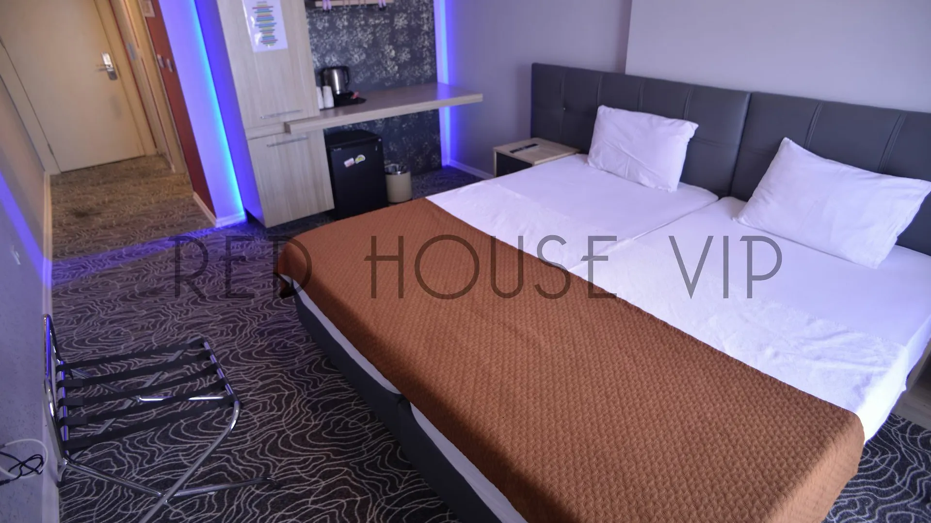Red House Apartment Istanbul